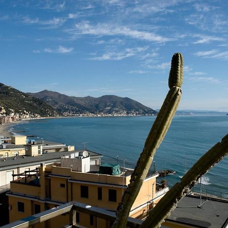 Hotel Ambassador Laigueglia Bagian luar foto