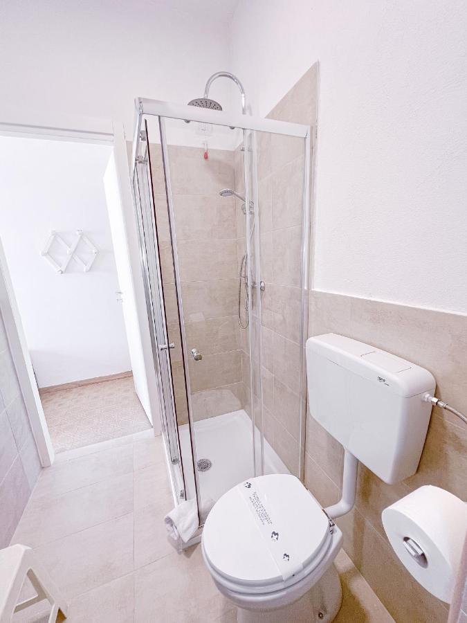 Hotel Ambassador Laigueglia Bagian luar foto