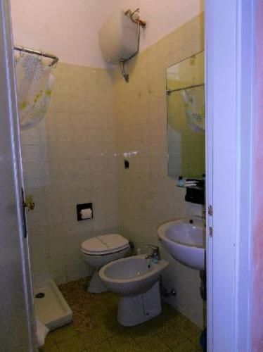 Hotel Ambassador Laigueglia Bagian luar foto
